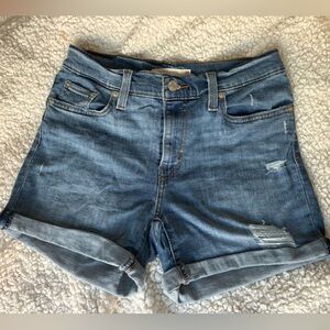 Levi’s Mid-length Shorts